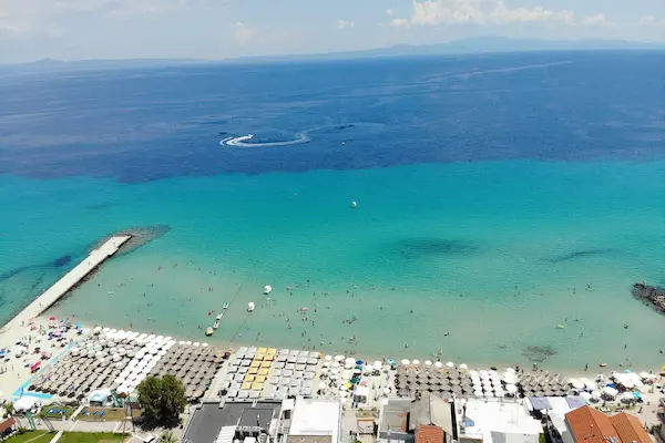 Παραλία Καλλιθέας Χαλκιδική — 5 λεπτά από το Anastasia Eleni